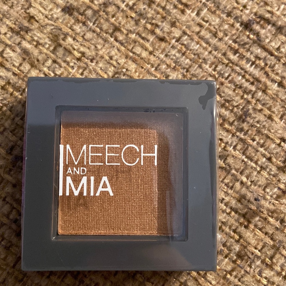 Meech and Mia eyeshadow